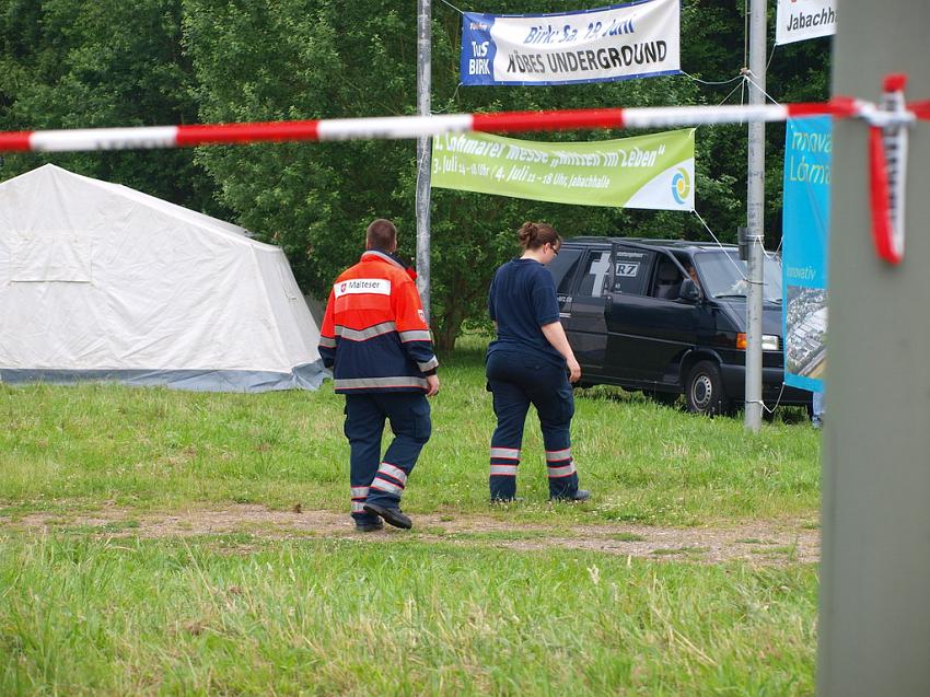 Schwerer Unfall mit Reisebus Lohmar Donrather Dreieck P307.JPG